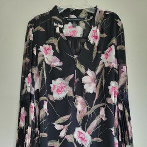 White House Black Market Blouse